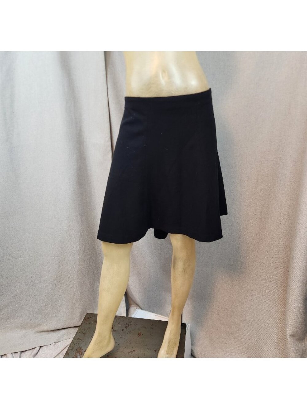 Old Navy Solid Black Skirt Size 16 XL XLARGE Back Zip